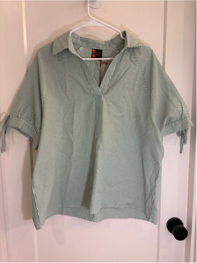 Peppy Poppy Green & White Striped V-Neck Blouse – New With Tags (NWT) XL